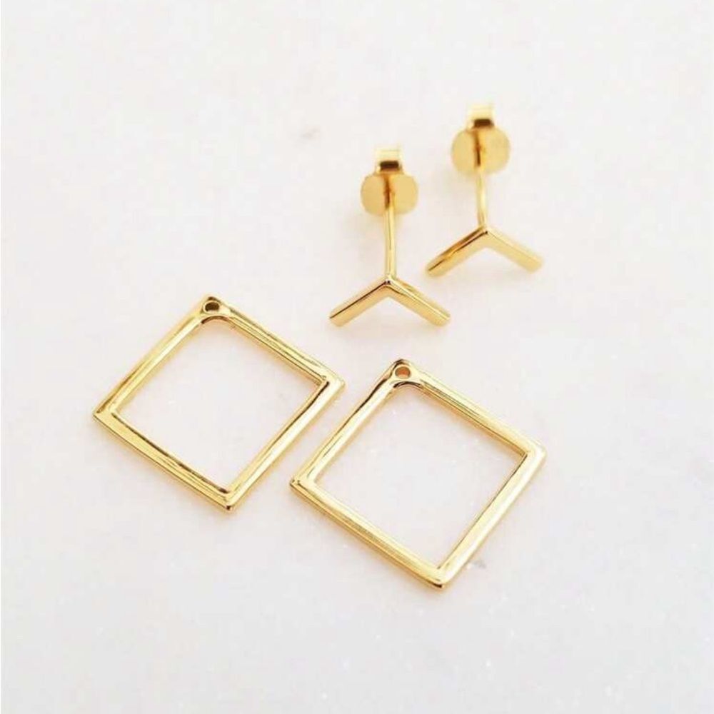 Geometric Design Earrings - Picture 3 of 8